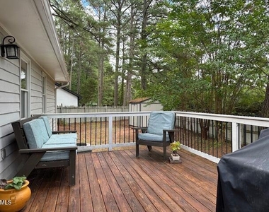 2344 Ravenhill Drive - Photo Thumbnail 23