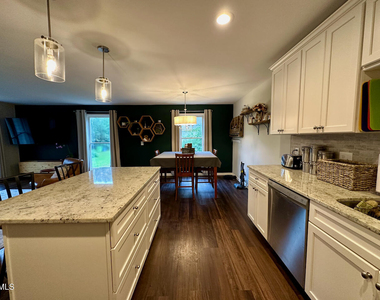 2344 Ravenhill Drive - Photo Thumbnail 11