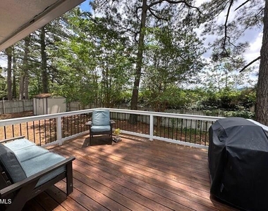 2344 Ravenhill Drive - Photo Thumbnail 24
