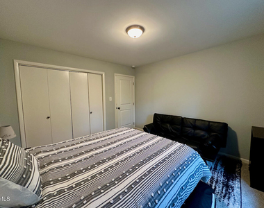 2344 Ravenhill Drive - Photo Thumbnail 16