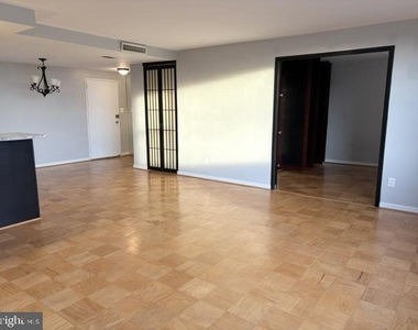 4600 Duke Street - Photo Thumbnail 6