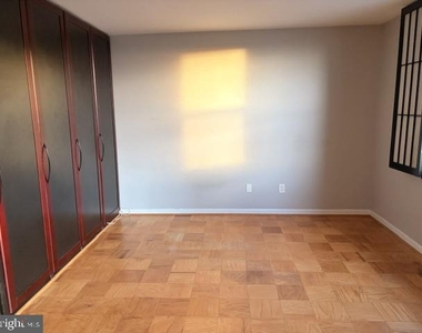 4600 Duke Street - Photo Thumbnail 8