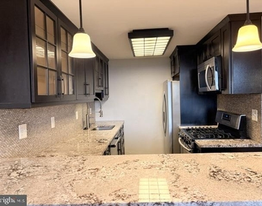 4600 Duke Street - Photo Thumbnail 3