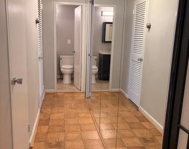4600 Duke Street - Photo Thumbnail 9
