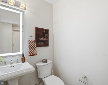 2702 Langston Boulevard - Photo Thumbnail 17