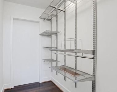 2702 Langston Boulevard - Photo Thumbnail 16