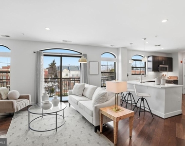 2702 Langston Boulevard - Photo Thumbnail 3