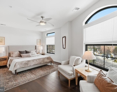 2702 Langston Boulevard - Photo Thumbnail 12