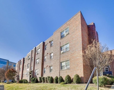 1722 N Quinn Street - Photo Thumbnail 19