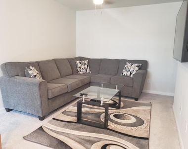 4017 Whitney Peak Drive - Photo Thumbnail 7