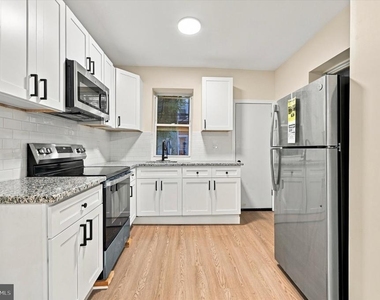 542 E Herman Street - Photo Thumbnail 3