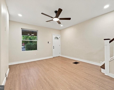 542 E Herman Street - Photo Thumbnail 2