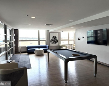 717 S Columbus Boulevard - Photo Thumbnail 13