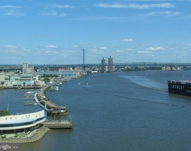 717 S Columbus Boulevard - Photo Thumbnail 22
