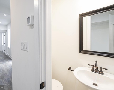 2221 Federal Street - Photo Thumbnail 2