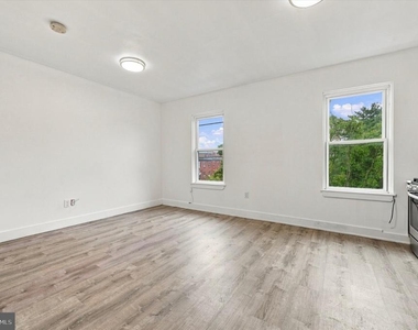 125 W Susquehanna Avenue - Photo Thumbnail 3