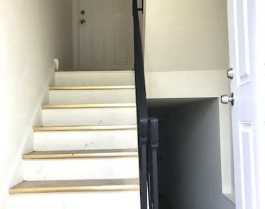 1009 Red Lion Road - Photo Thumbnail 11
