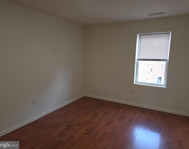 1009 Red Lion Road - Photo Thumbnail 7