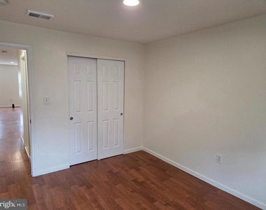 1009 Red Lion Road - Photo Thumbnail 8