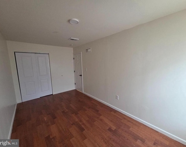 1009 Red Lion Road - Photo Thumbnail 6