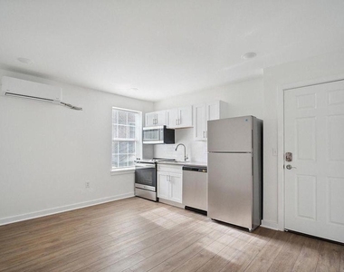 405 S 42nd Street - Photo Thumbnail 26