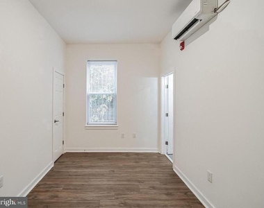 405 S 42nd Street - Photo Thumbnail 10