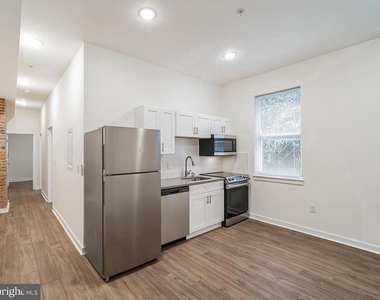405 S 42nd Street - Photo Thumbnail 17