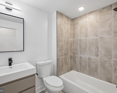 1019 W Orleans Street - Photo Thumbnail 20