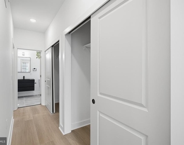 1019 W Orleans Street - Photo Thumbnail 14