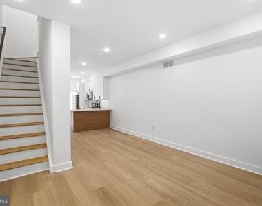 1019 W Orleans Street - Photo Thumbnail 25