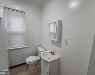 250 N 52nd Street - Photo Thumbnail 15