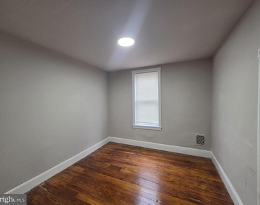 250 N 52nd Street - Photo Thumbnail 11