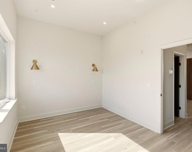 1502 N 26th Street - Photo Thumbnail 11