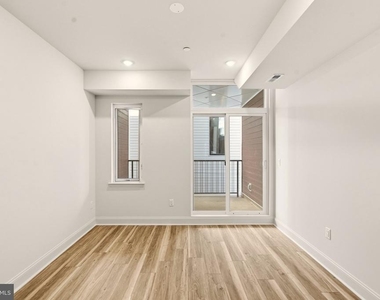 1502 N 26th Street - Photo Thumbnail 9