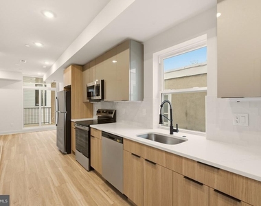 1502 N 26th Street - Photo Thumbnail 4