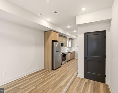 1502 N 26th Street - Photo Thumbnail 6