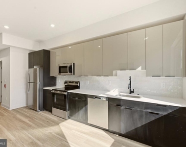 1502 N 26th Street - Photo Thumbnail 6