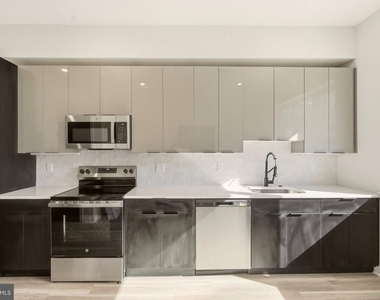 1502 N 26th Street - Photo Thumbnail 5
