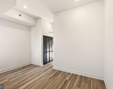 1502 N 26th Street - Photo Thumbnail 13