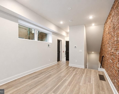 1502 N 26th Street - Photo Thumbnail 8