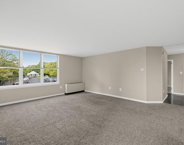 6100 Henry Avenue - Photo Thumbnail 11