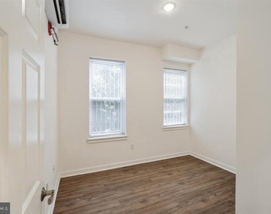 405 S 42nd Street - Photo Thumbnail 13