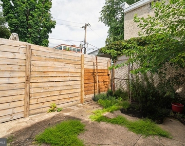 2553 Collins Street - Photo Thumbnail 9