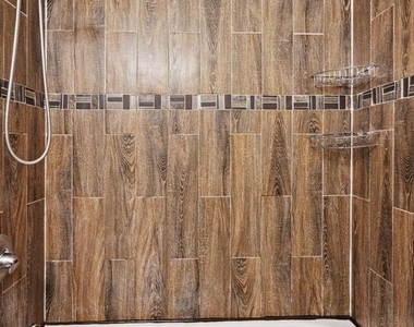 2553 Collins Street - Photo Thumbnail 22