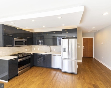 820 N 3rd Street - Photo Thumbnail 3