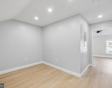 617 8th Street S - Photo Thumbnail 10