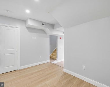 617 8th Street S - Photo Thumbnail 11