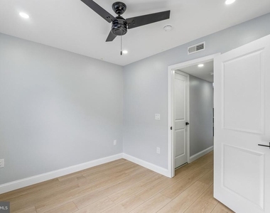 617 8th Street S - Photo Thumbnail 7