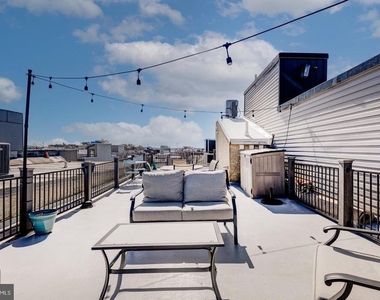 1826 Christian Street - Photo Thumbnail 12