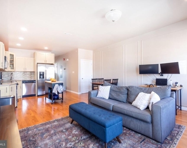 1826 Christian Street - Photo Thumbnail 7